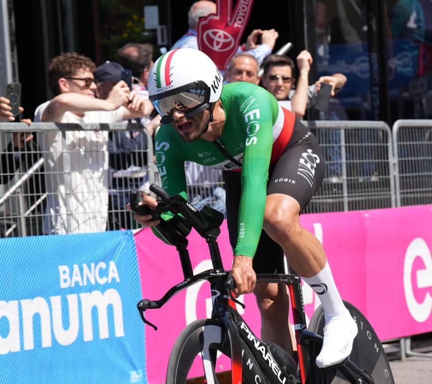 Ganna durant la 14a etapa. Foto: Giro Itàlia (M)
