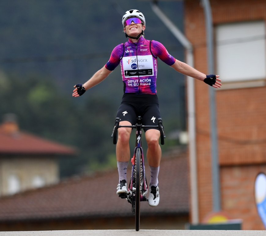 Vollering s'endú la 4a etapa i la general de la Volta Burgos (F). Foto: Team SD Worx - Protime | Getty Images Sport